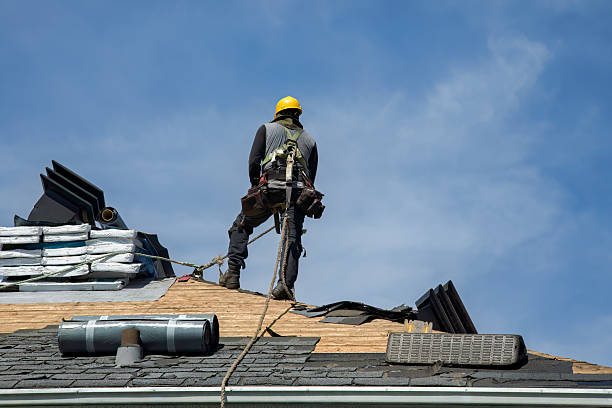 Professional Gutter Installation technician working in Jerseyville, IL